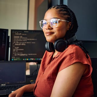 How the Women + Tech Scholars Program Supports Student Success
